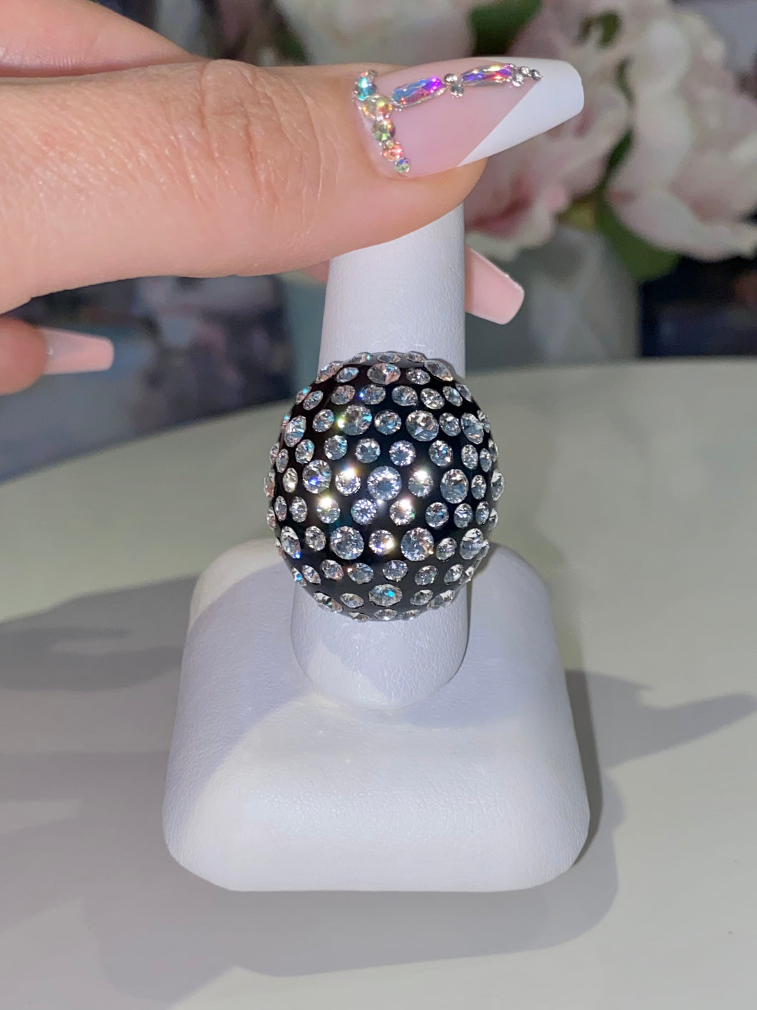 Oval Acrylic Crystal Ring In Black