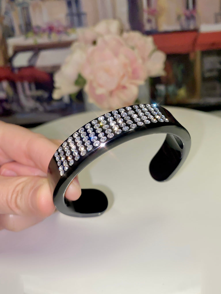 Acrylic cuff bracelet fashion