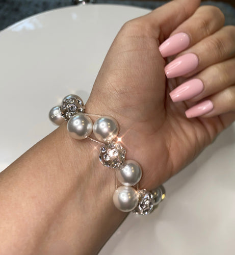 Pearl Stretch Bracelet With Crystal Rhinestones