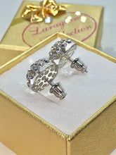 New York Crystal Stud Earrings Clear