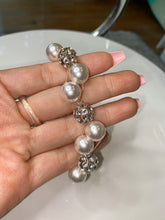 Pearl Stretch Bracelet With Crystal Rhinestones