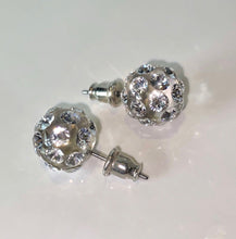 Sofia Acrylic Ball Studs In Clear