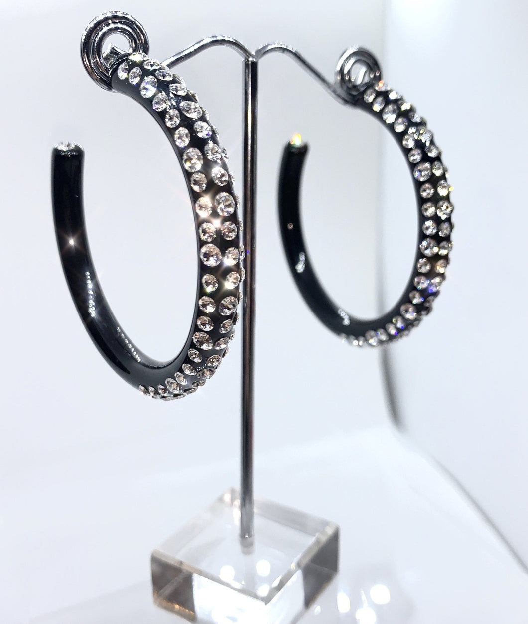 Red Carpet Acrylic Crystal Hoop Earrings In Black