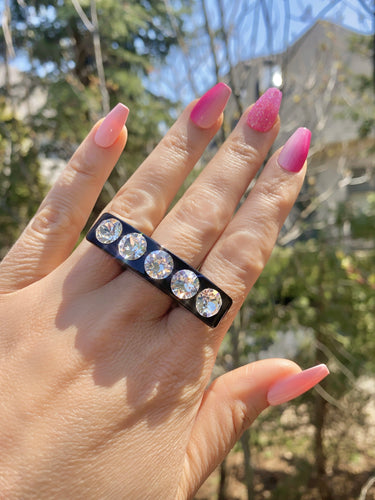 Lady Luxe Crystal Ring In black