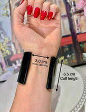Oversized Crystal Cuff Black