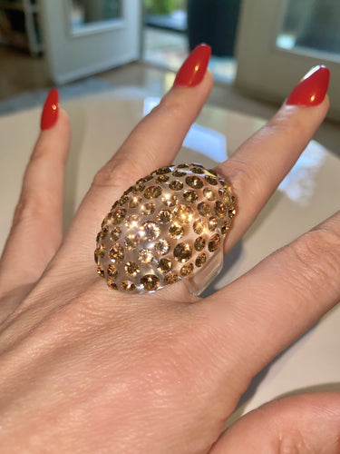 Glam Queen Lucite Ring In gold Crystals